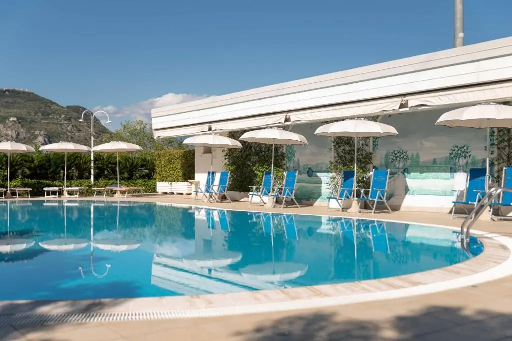 Edra Palace Hotel & Ristorante
