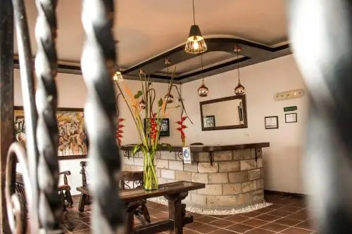 Hotel Los Portales Inn