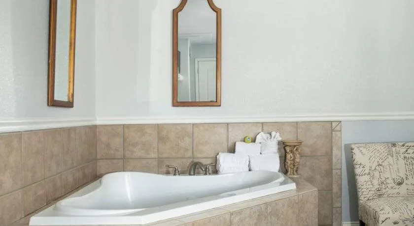 Hounds Tooth Inn