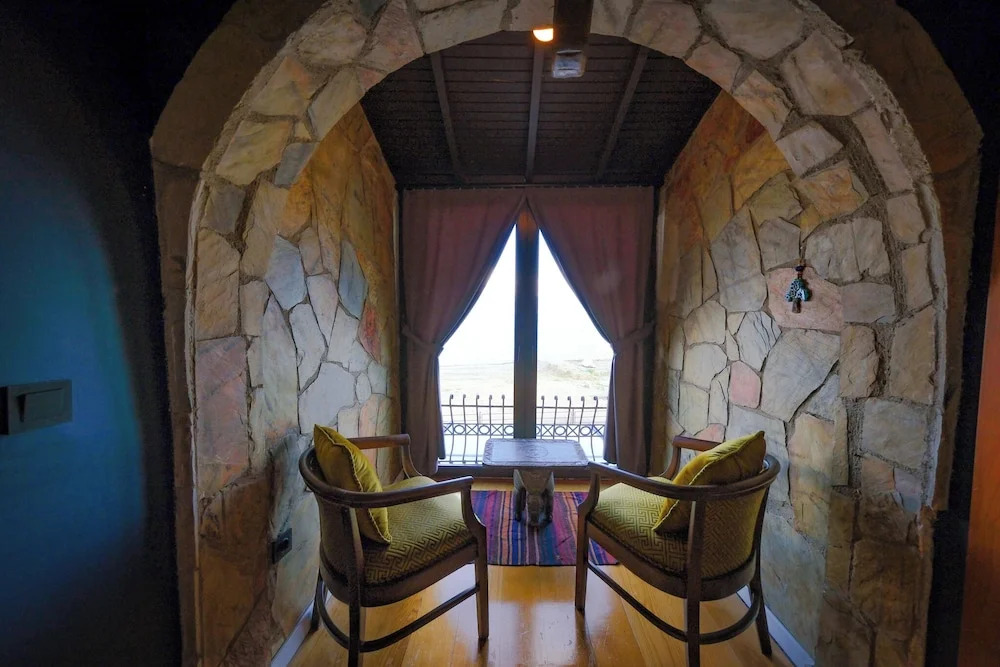 Villa Lake Paradise