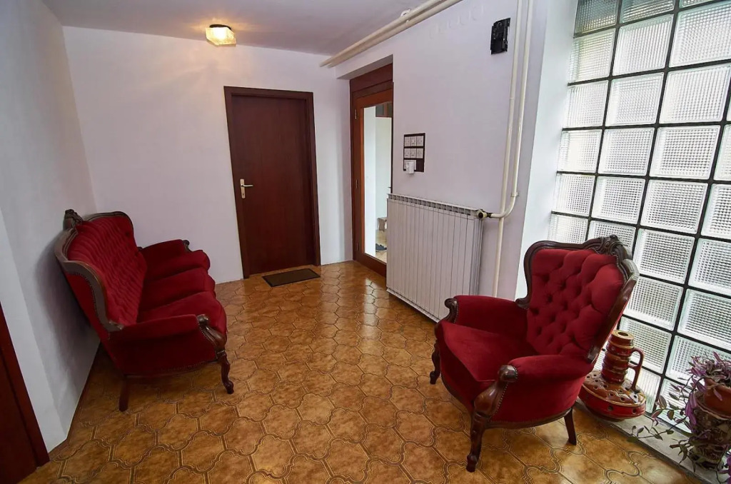 Emona Apartments