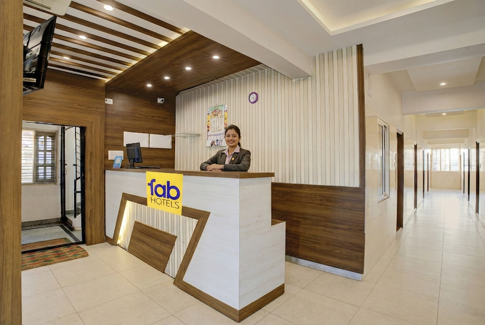 Fabhotel Purple Grand