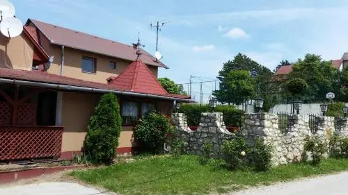 Éva Apartman