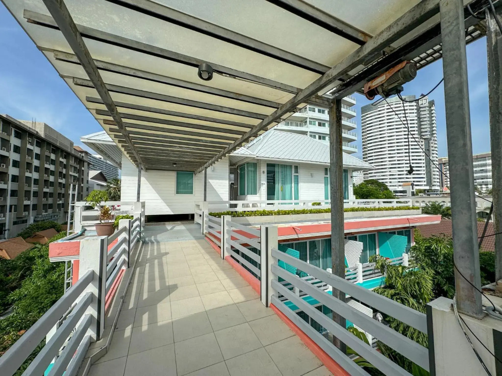 BBHOUSE pattaya