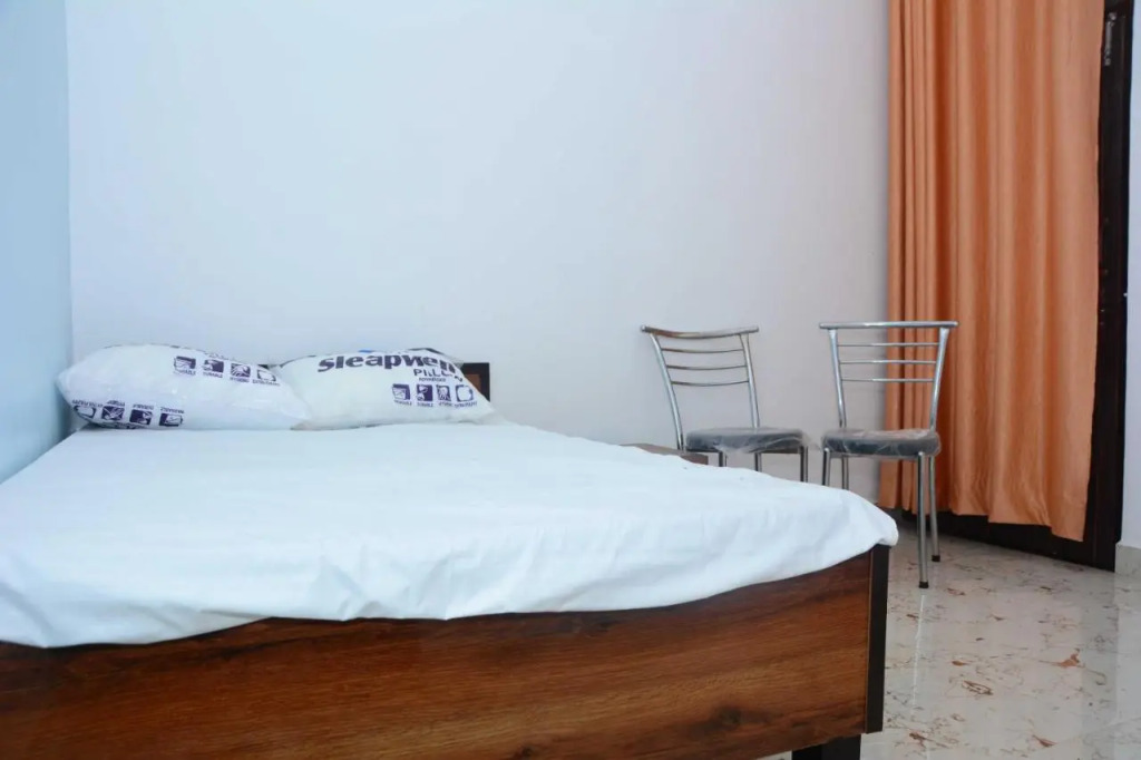 OYO 80591J Hotel Gwalior In Guest House