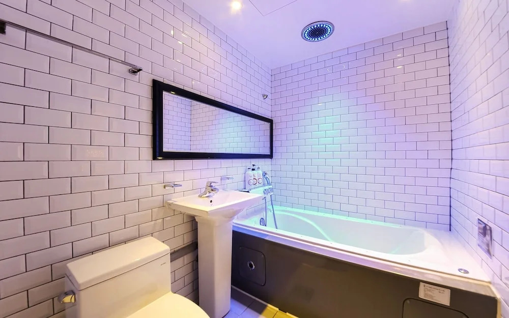 Jinju Brooks Hotel