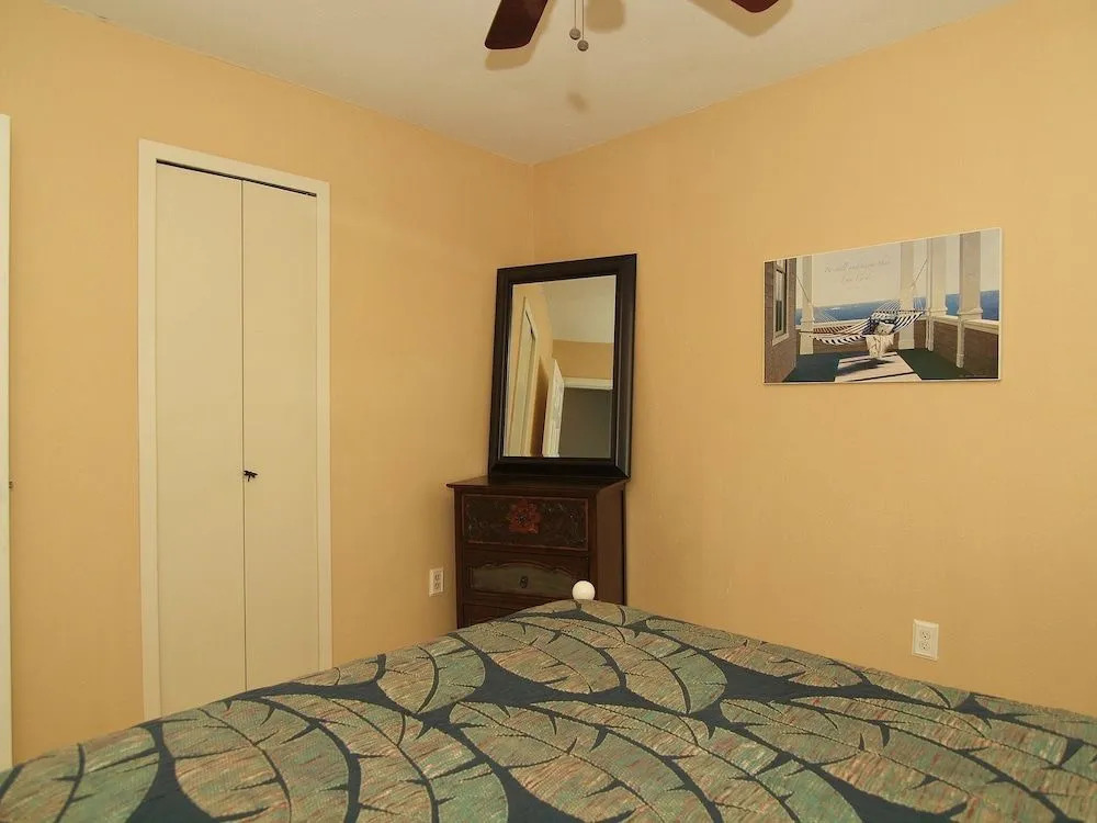 Cyndy s Beach House TS528