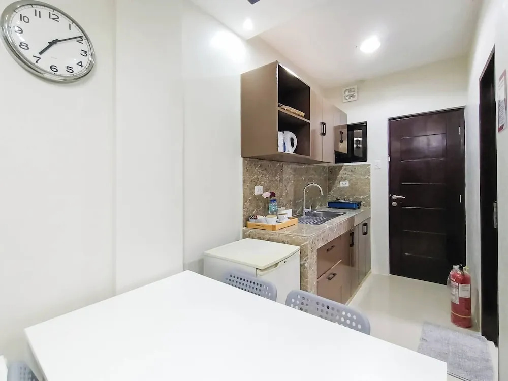 Manzil Anilao Unit 1 - Ground Floor 1st Room