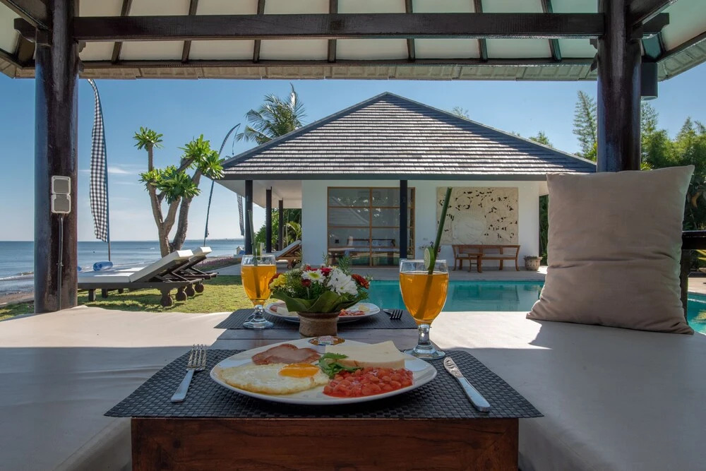 Villa Lovina Beach