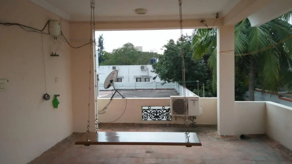 Fast Track Nungambakkam