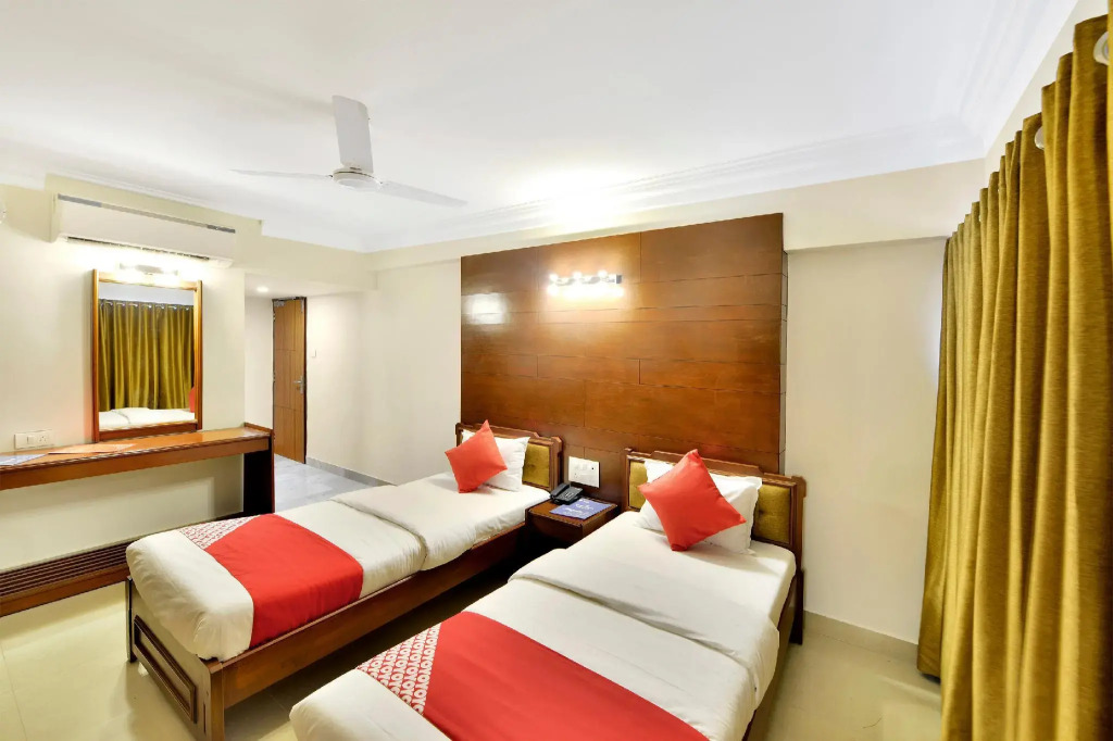 OYO 10197 Hotel Apex