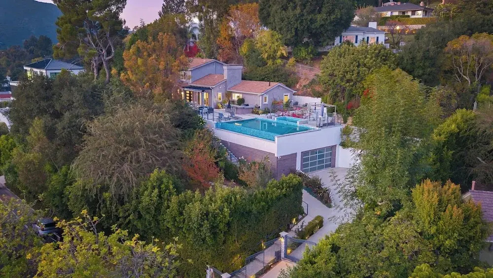 LA Hillside Retreat w/ Pool, Views, Fire Pit & Outdoor Lounging Casa Bellagio by Avantstay