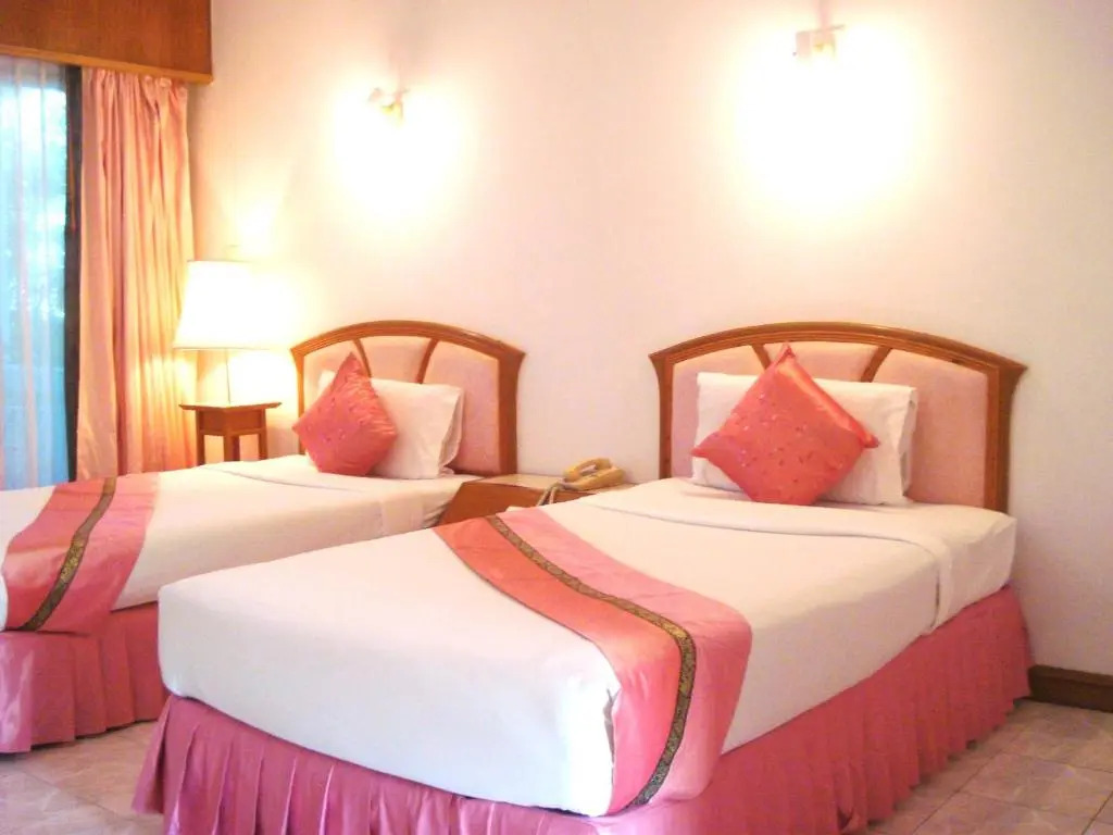 Phuket Golden Sand Inn - SHA Extra Plus