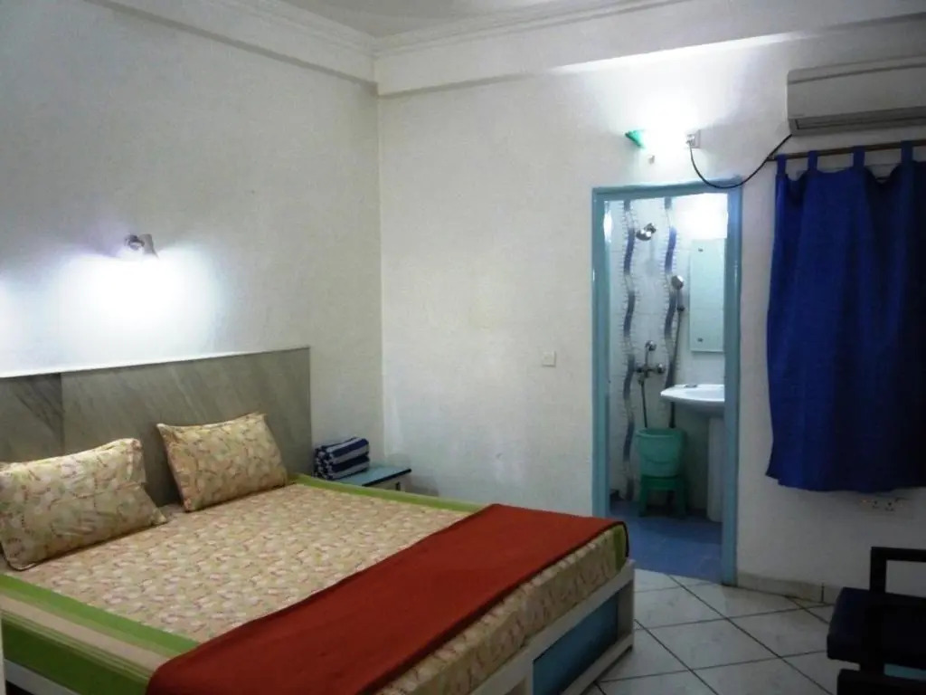 Maya Hotel & Restaurant