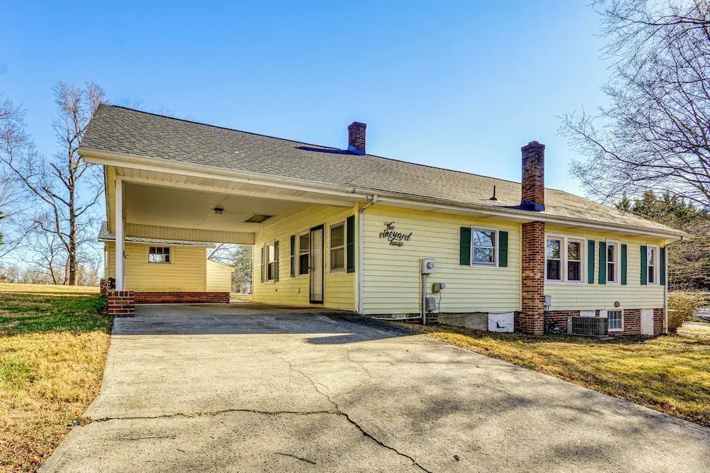 'the Vineyard House' - 2 Mi to Dtwn Mount Airy!