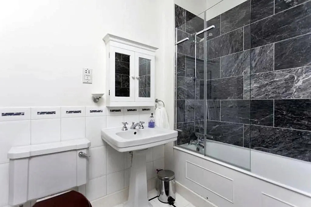 Circus House Apartment