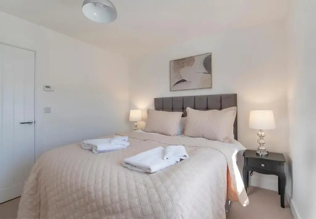 The Ebor Suites with Hot tubs