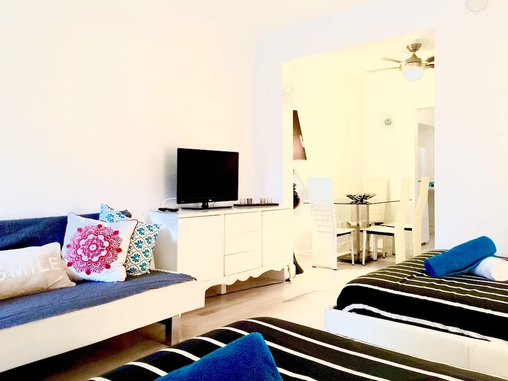 761 South Beach Apartments