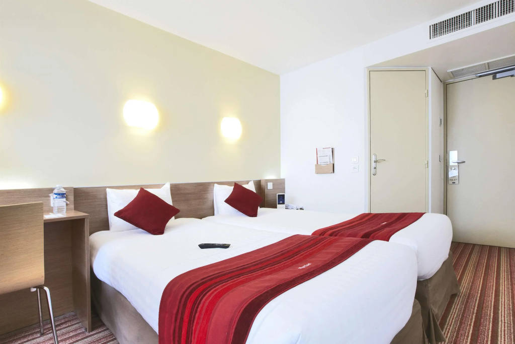 CAMPANILE PARIS 12 - Bercy Village
