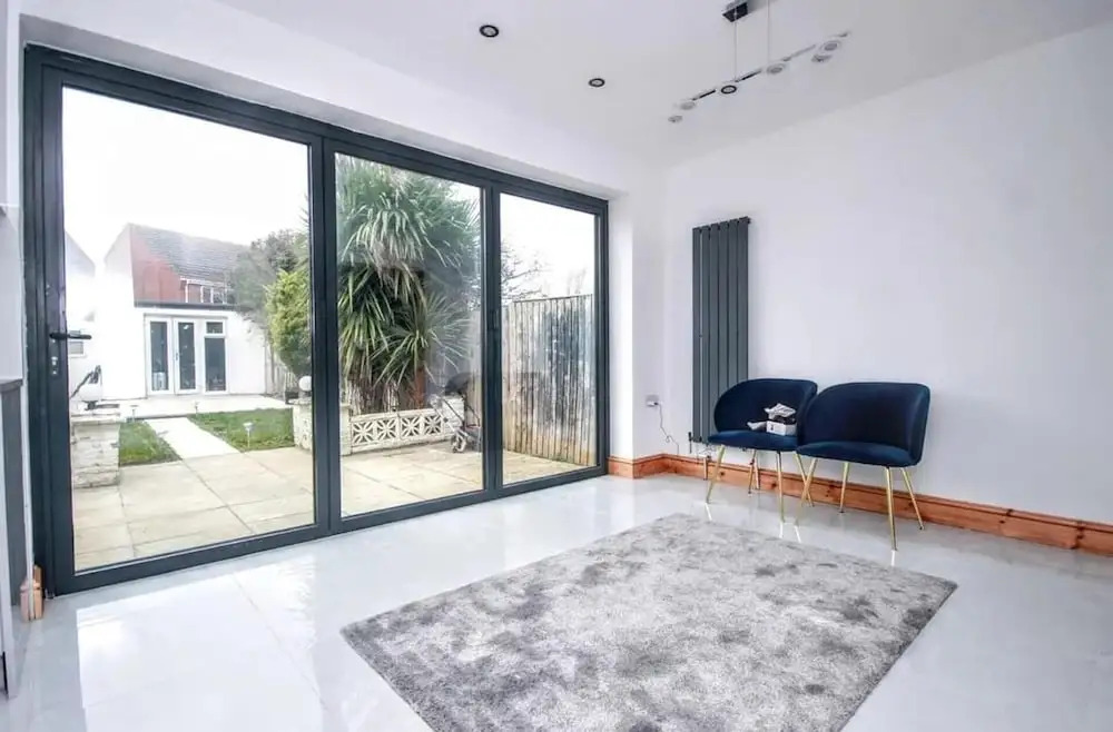 Spacious 3-bed House in Brighton With Parking