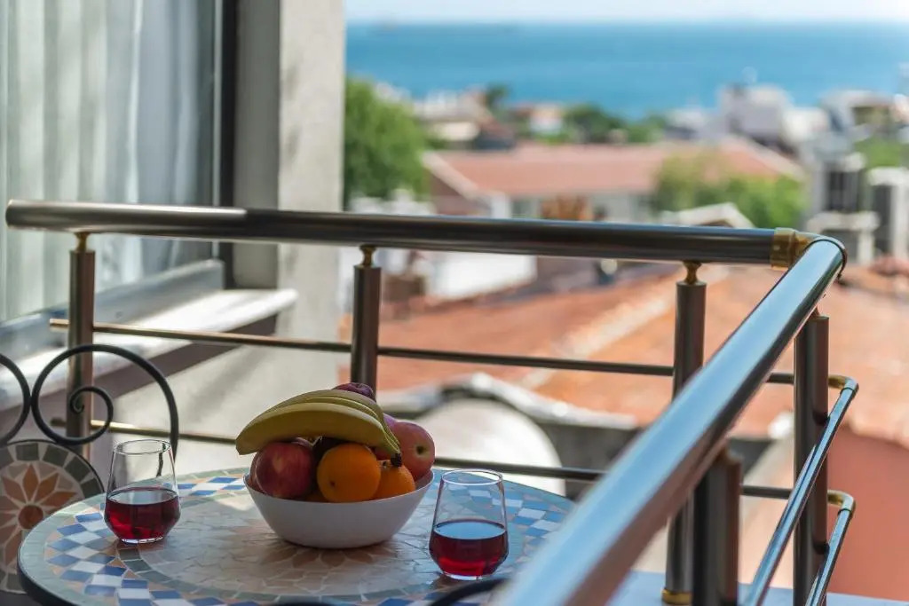 BLUE MARMARA SUITES