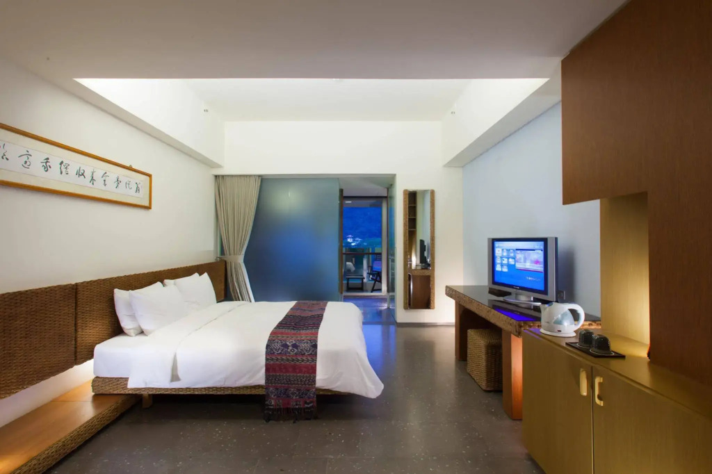 Luminous Hot Spring Resort & SPA