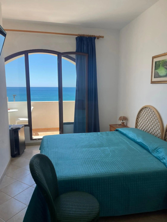 Hotel Miramare Garzia