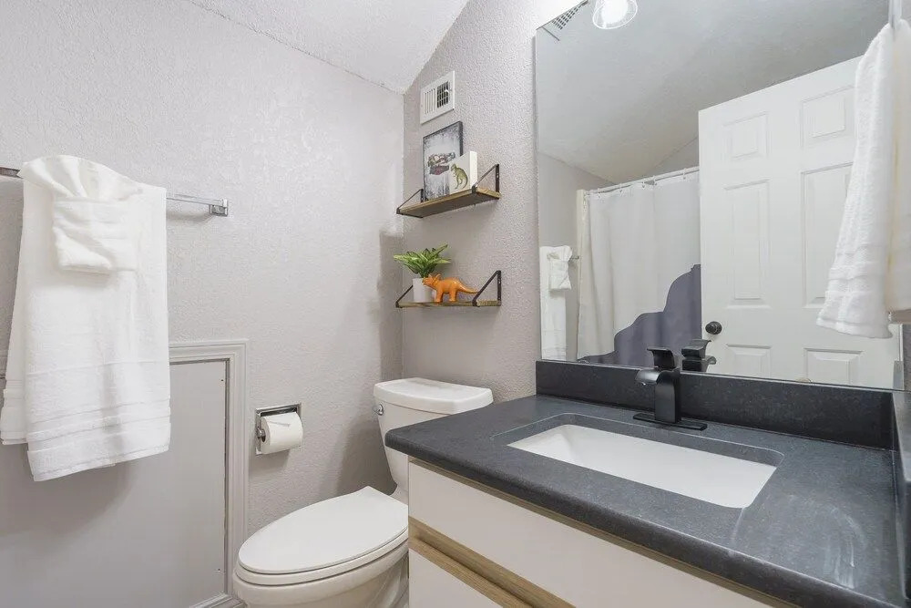 Highland Hideaway - Branson - Local Attractions, On-site Amenities & More!