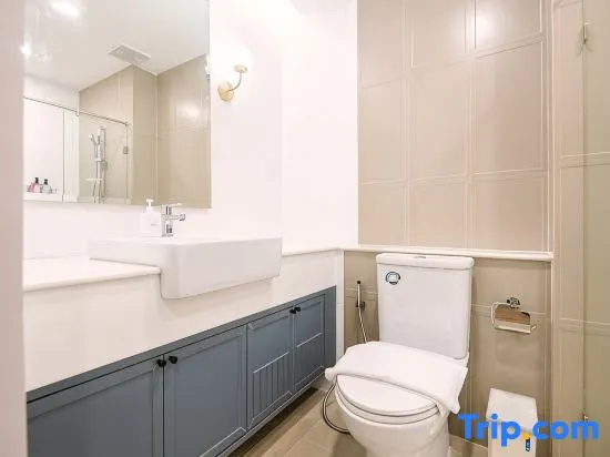 MoonhouseBKK | Boutique hotel room