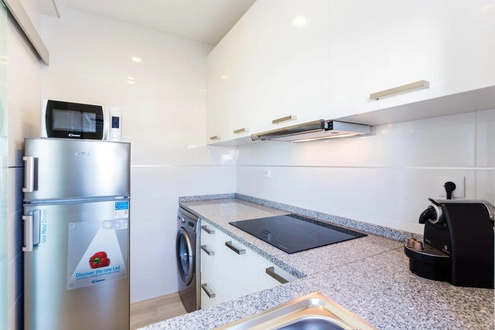 Apartment with One Bedroom in Portimão, with Wonderful Sea View, Terrace And Wifi - 10 M From the Beach