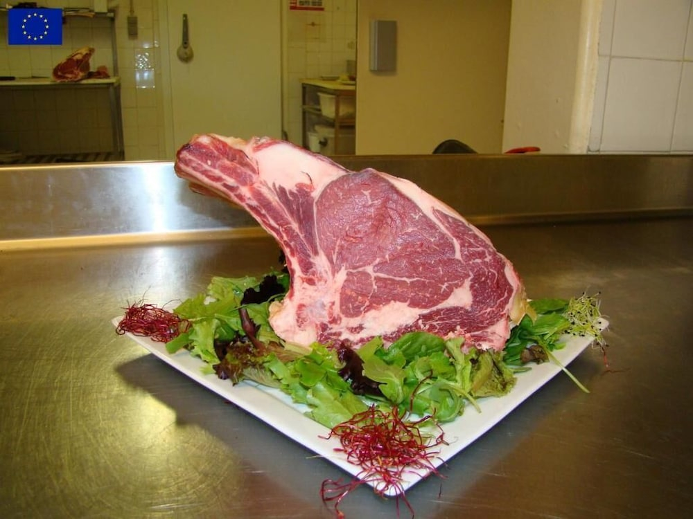 Le Tournedos