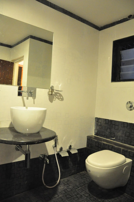 Hotel Avon International
