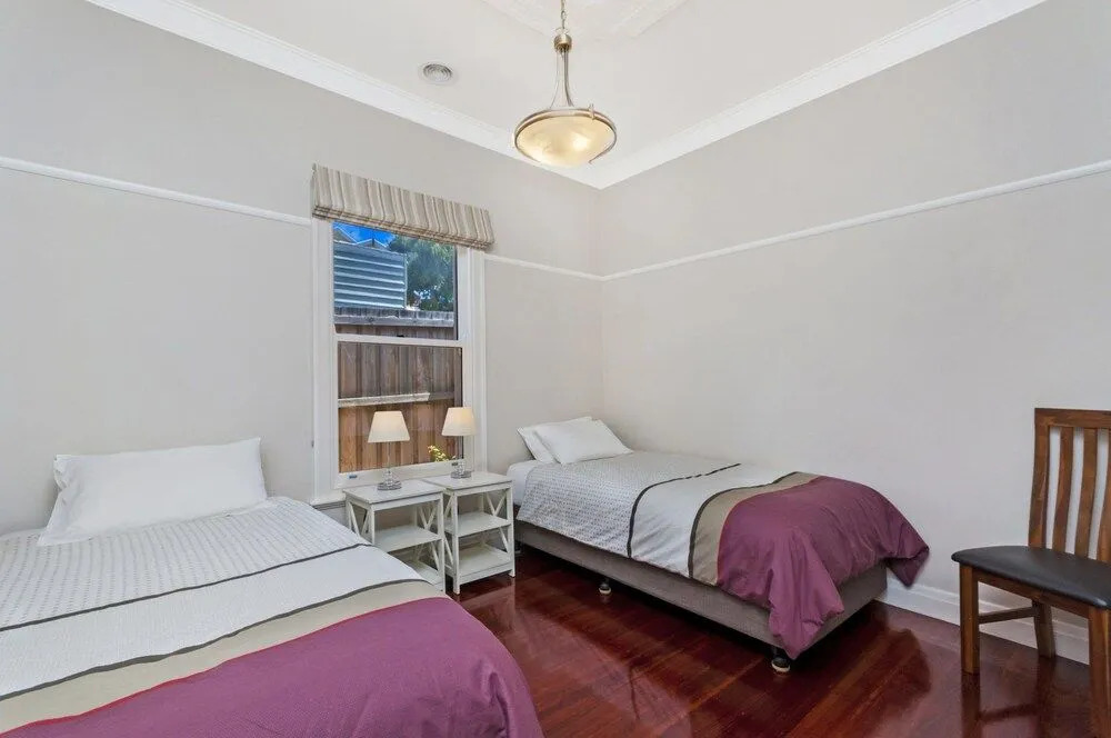Merri Place