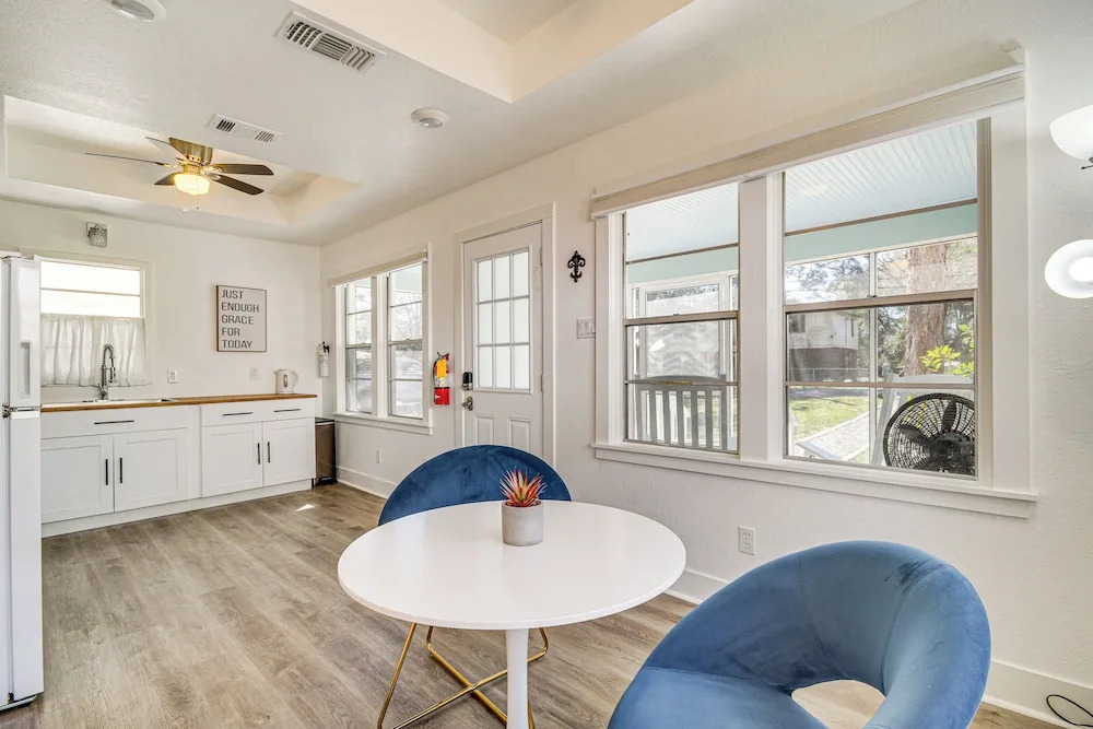Charming Gulf Coast Cottage - 1 Mile to the Coast!