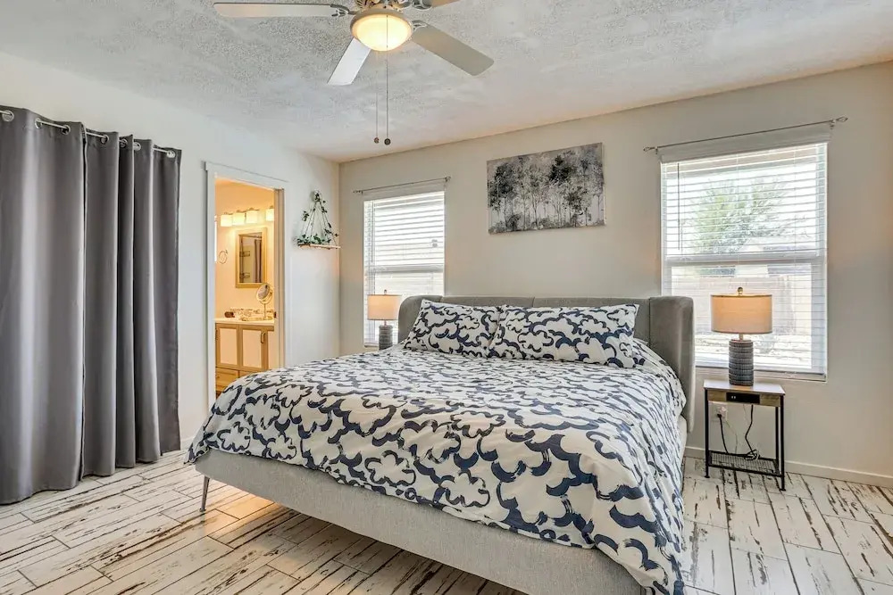 Welcoming Group Getaway w/ Pool & Patio in Peoria!