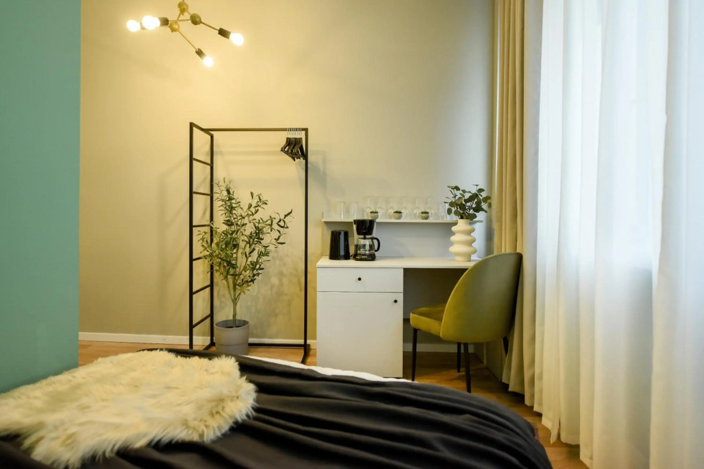THE ALL-PINK APARTMENT - Wonderful Magheru Studio