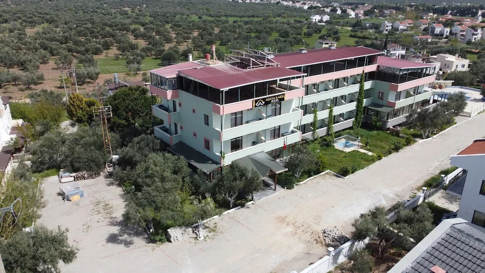Adaya Karşı Otel