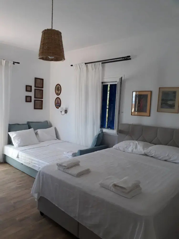 Reginas Apartments