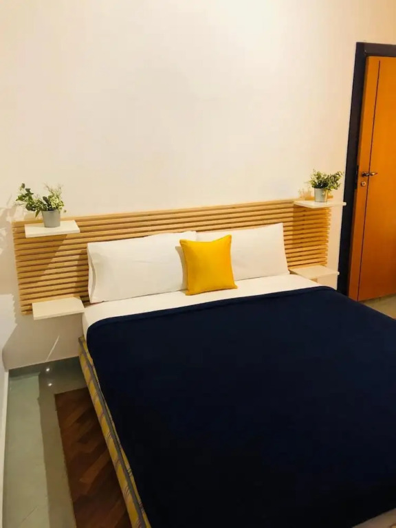 Santa Maria La Nova 21 B&B