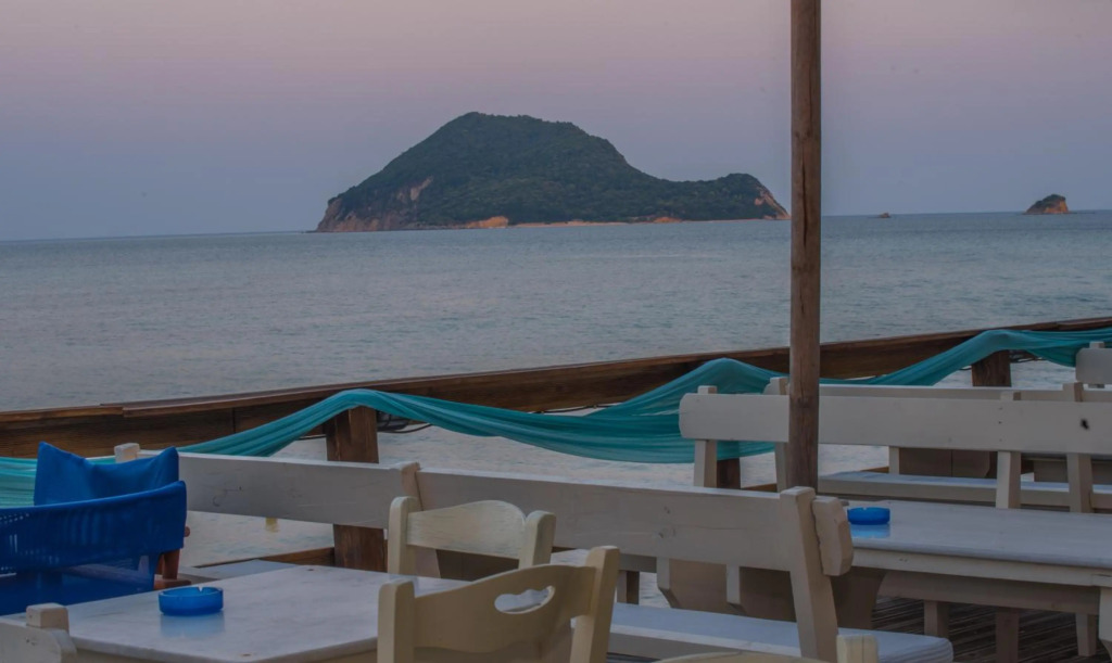 Отель Porto Koukla Beach