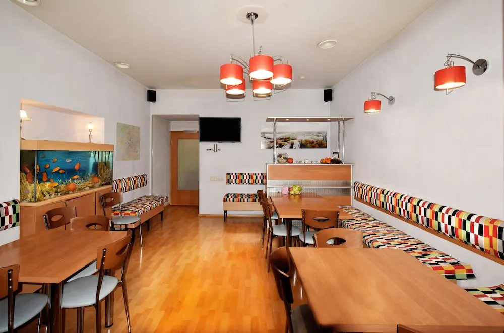 ArtBaza Hotel