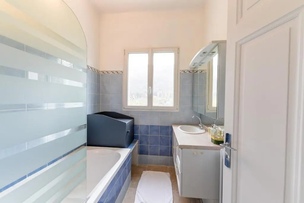Maison détox 5 chambres à Annecy entre ville et campagne