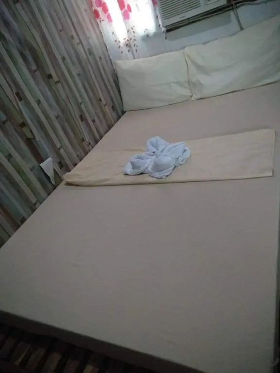 SHUKRAN Apartelle