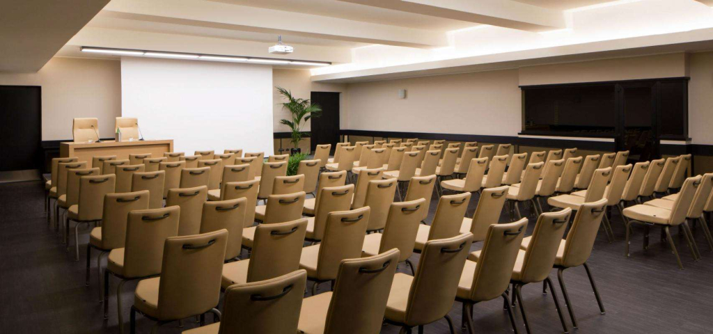 Отель Starhotels Metropole