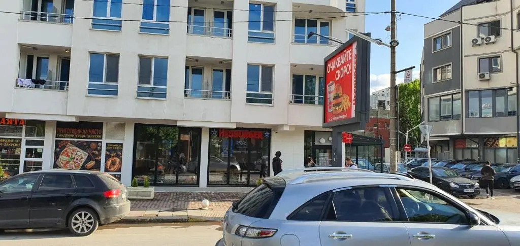 Colonel apartment 937