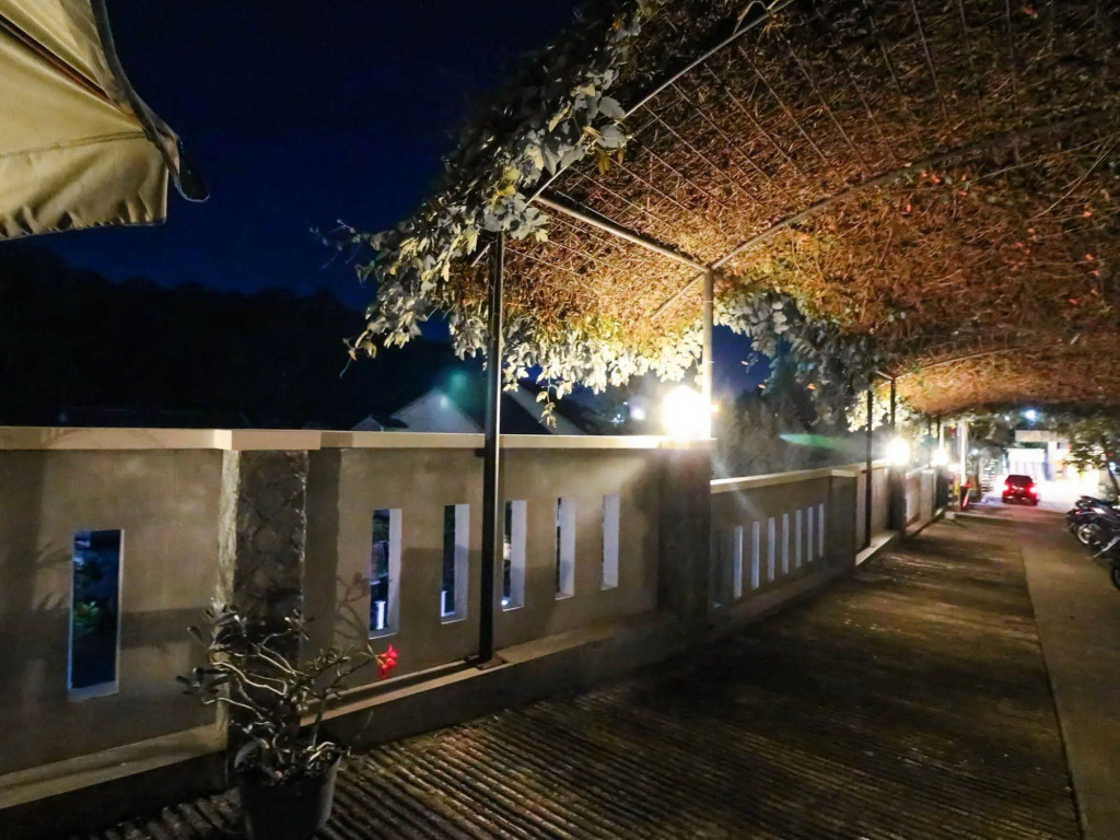 Front One Resort Yogyakarta