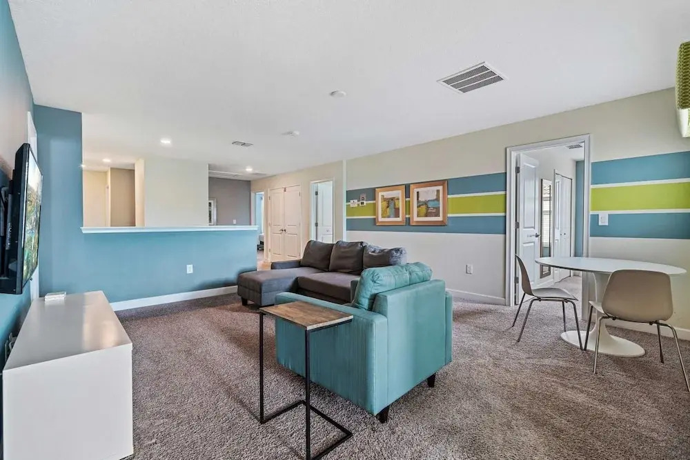9046 Stinger Drive