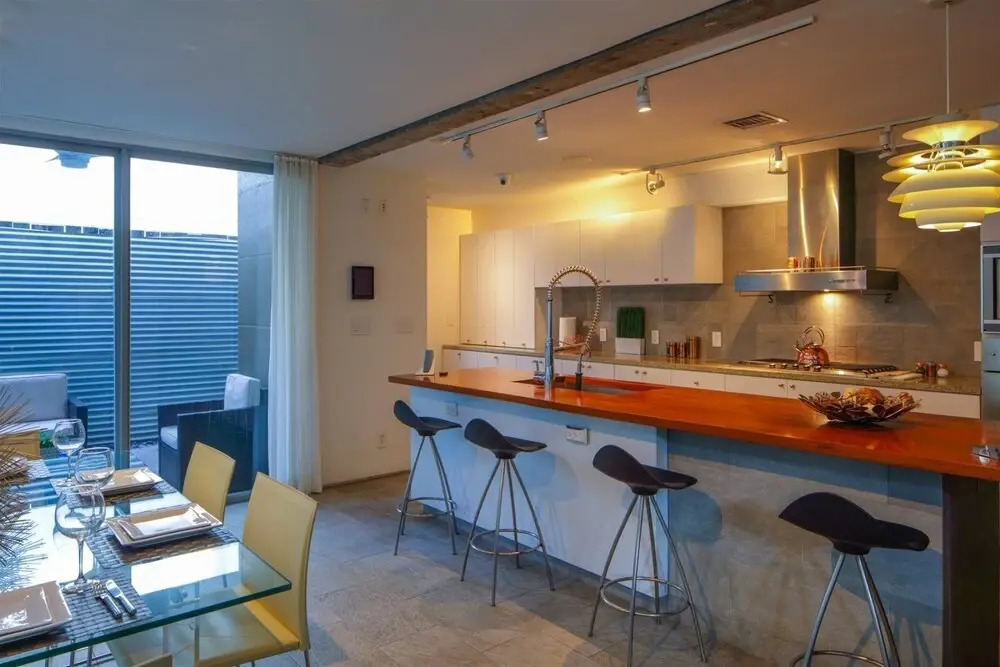 Miami Regatta House