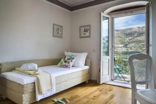 Iconic Villas - Villa Rosa