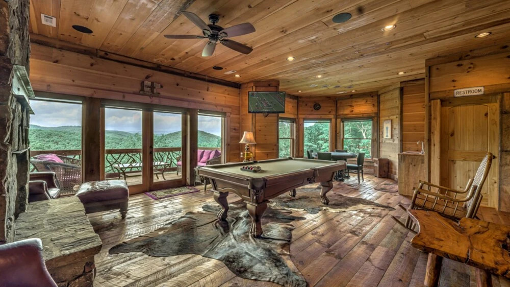 Rocknview Lodge by Escape to Blue Ridge